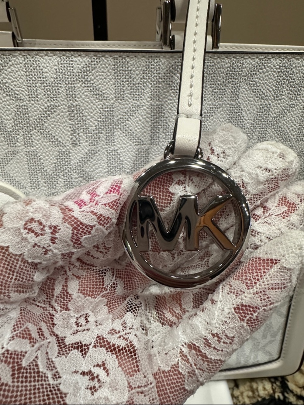Michael Kors Jessie Signature Satchel - Picture 14 of 15
